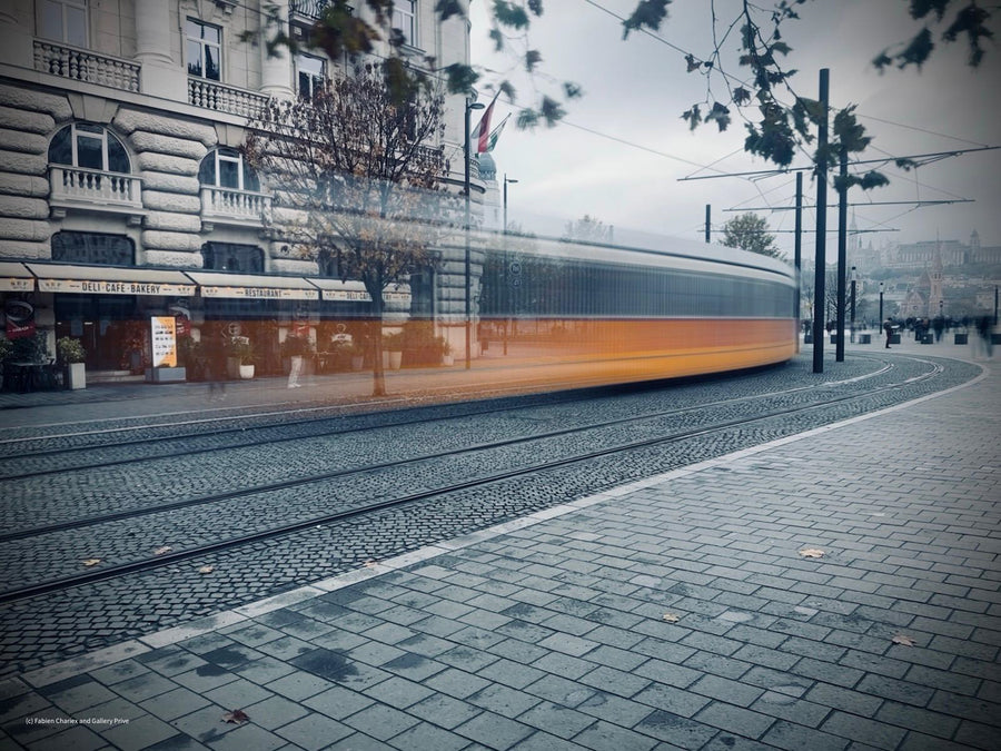 Yellow Lines V - Stadtfluss