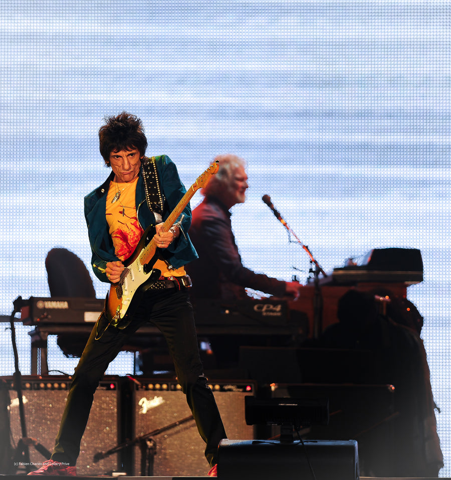 Ronnie Wood — Stage Presence